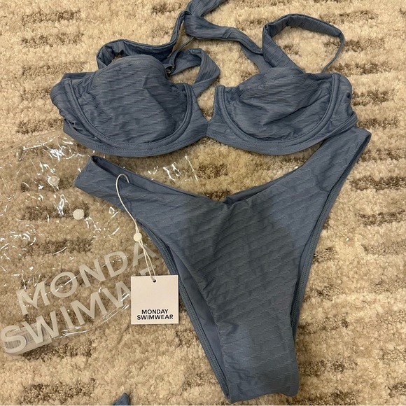 Monday Swimwear Clovelly Top in Cerulean
Blue Jacquard - Picture 5 of 5